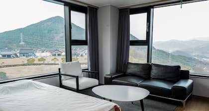 Sancheong Korean Medicine Family Hotel