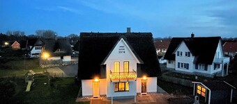 E13 Thatched-roof house MaLeLuV with fireplace & sauna Ostseebad Rerik - 6-room vacation home