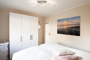 2 soveværelser, pengeskab på værelset, Wi-Fi, sengetøj