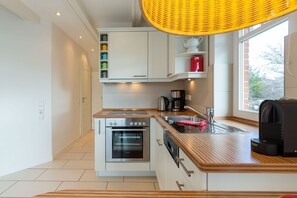 Køleskab, mikrobølgeovn, ovn, opvaskemaskine