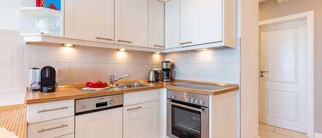 Køleskab, mikrobølgeovn, ovn, opvaskemaskine