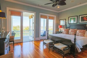 4 bedrooms, Internet - Luxury Home in Gated Community; 3 Minute Walk to Beach; Access to Community Pool & Cabana (Isle of Palms)