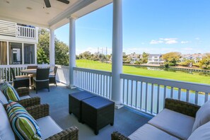 Unclassified image, 2 of 49, button