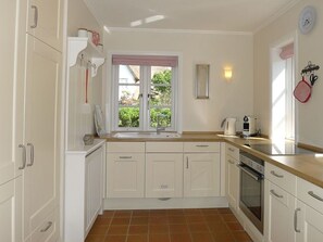 Køleskab, mikrobølgeovn, ovn, opvaskemaskine