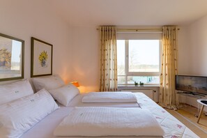 2 Schlafzimmer, Schreibtisch, WLAN, Bettwäsche