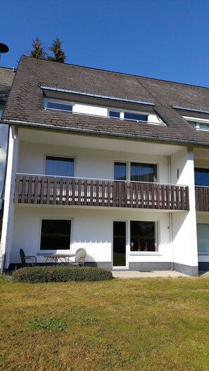 Esterni