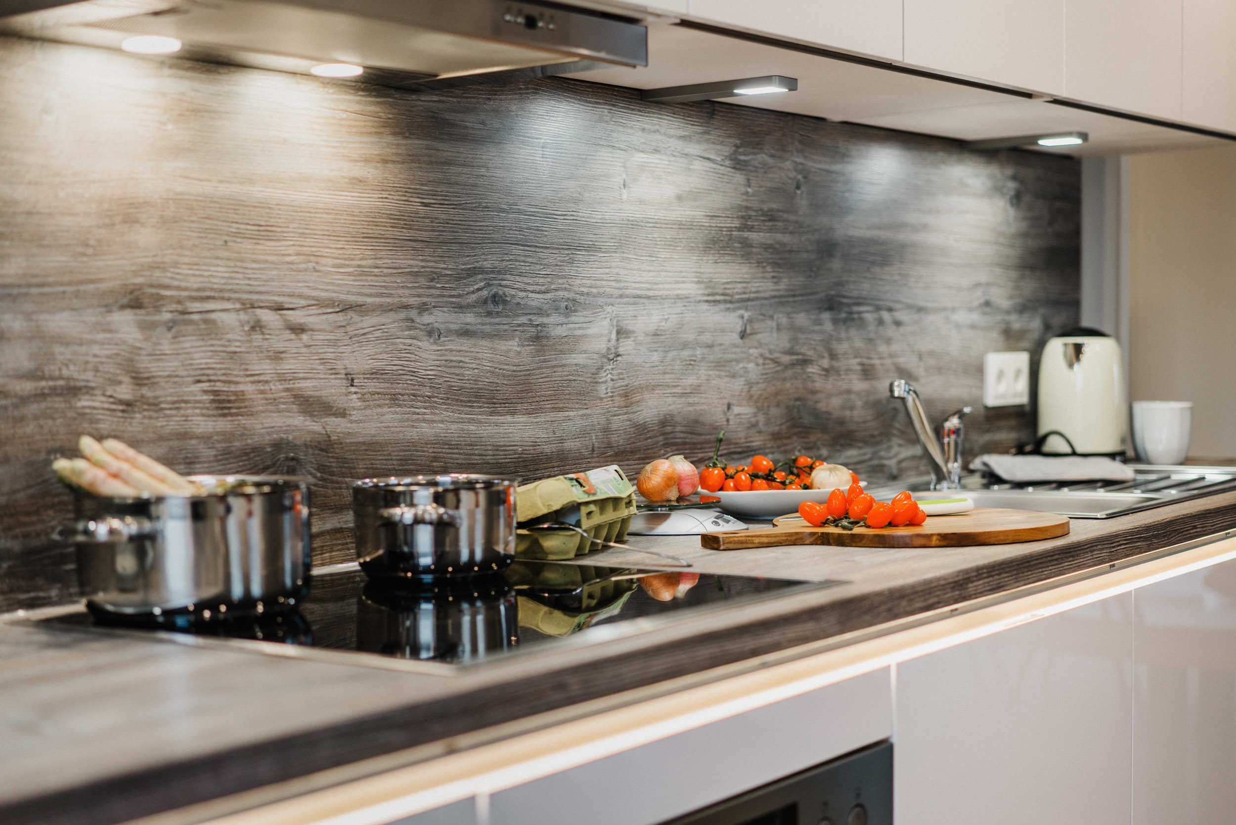 Refrigerador, microondas, horno y lavavajillas 