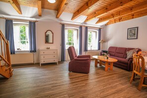 Unclassified image, 2 of 18, button