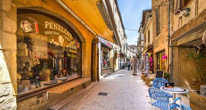 Maison avec vue sur la forĂȘt Ă Loubejac