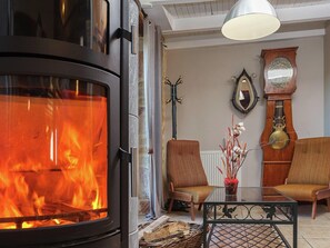 Interior - Family Retreat in Thédirac (Thedirac)