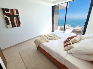4 bedrooms, WiFi, bed sheets