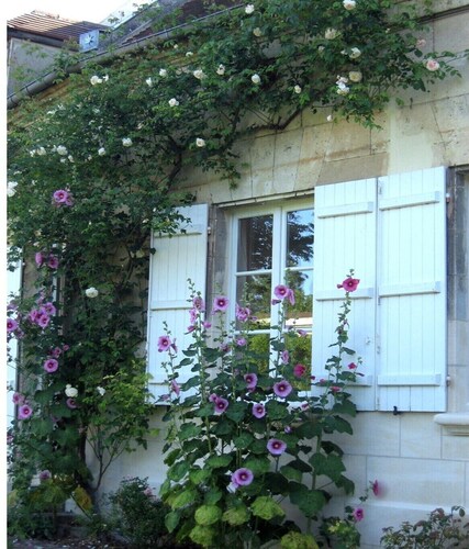 Mansion in Machemont with Private Garden, BBQ & Fireplace