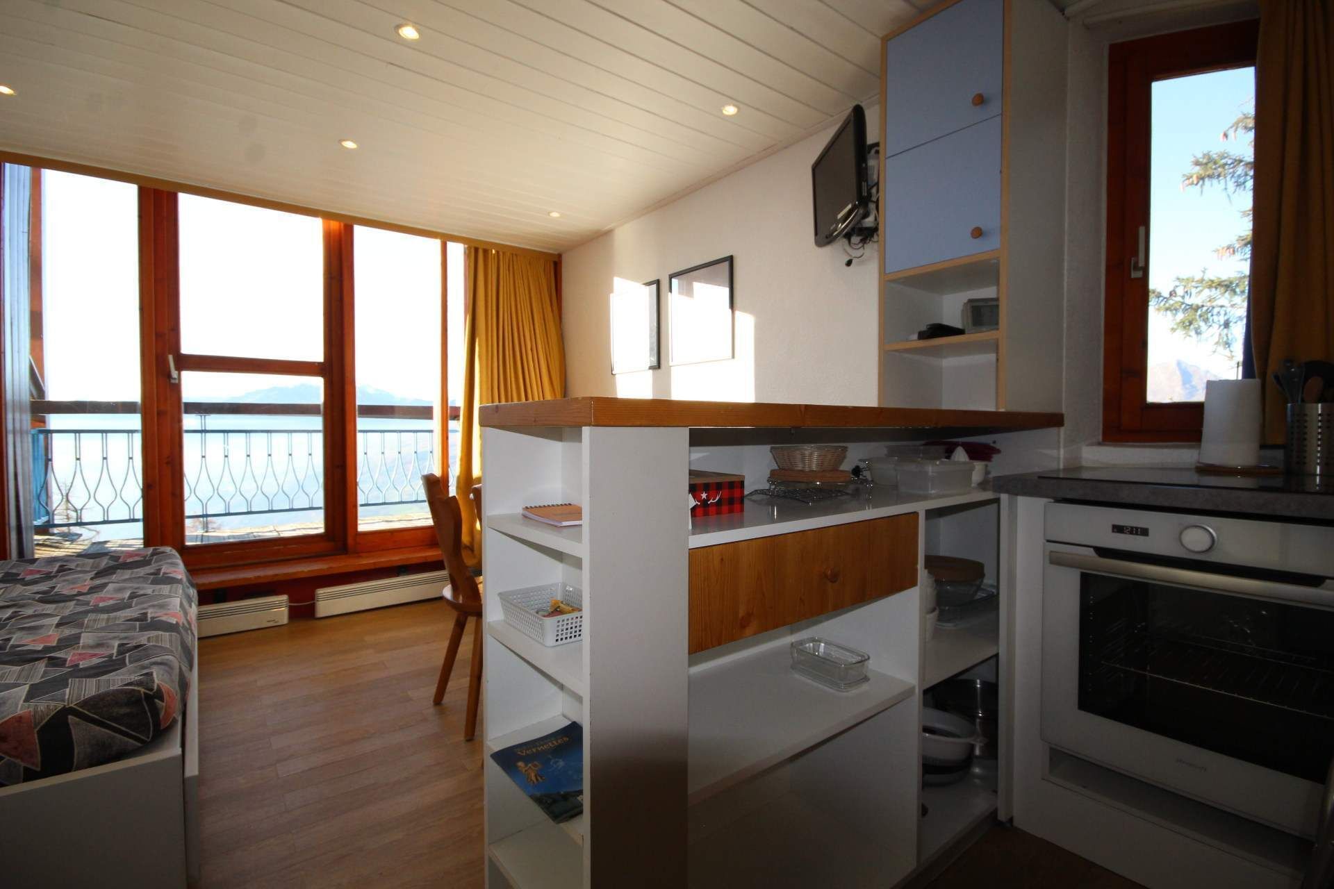 2 bedrooms, desk, free WiFi