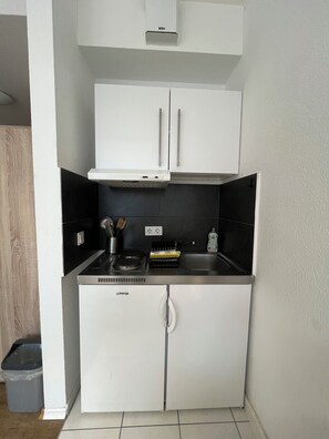 Private kitchen - Modernes Apartment mit Dachterrasse & Top-Lage in Mainz (Mainz)