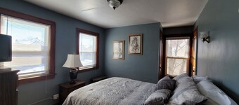 Cute & cozy 1 bedroom apartment - sleeps 4