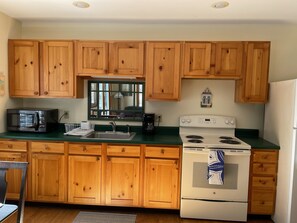 Fridge, microwave, oven, stovetop - Bar Harbor rental, less than a quarter mile from Hadley Point Beach. (Bar Harbor)