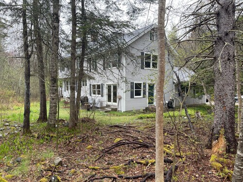 Bar Harbor rental, less than a quarter mile from Hadley Point Beach.