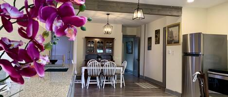 Classic House | Private kitchen | Fridge, microwave, oven, stovetop