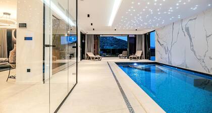 Maison de luxe à Marina avec sauna