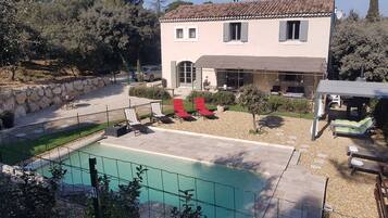 Piscine extérieure, piscine chauffée