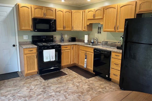 Frigorífic, microones, forn i placa de cuina