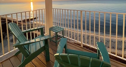 Cape Cod Oceanfront New Condo with Ocean View & Private Beach! in Building B