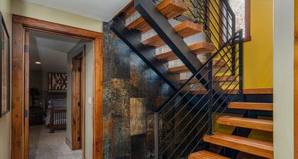 Live the Ketchum Executive LIfe - Ski, Hike, Dine and Work
