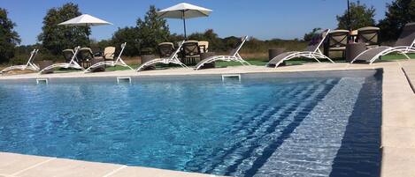 Piscine extérieure, piscine chauffée