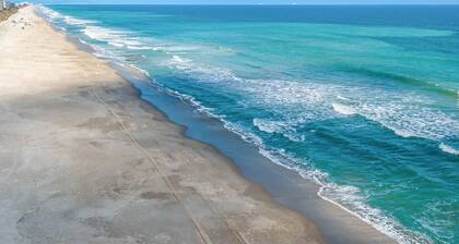 Oceanfront, Ground Floor w/ incredible view of the ocean.