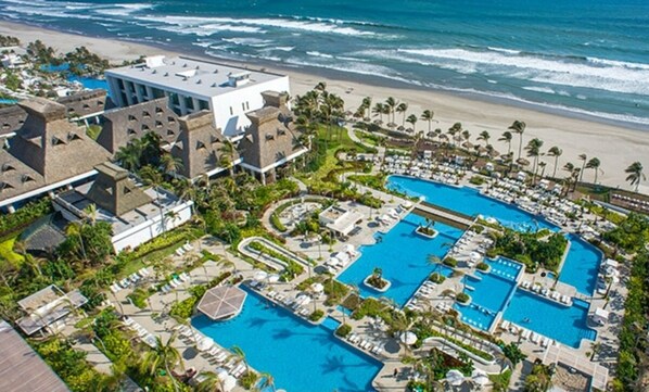 Alberca al aire libre 