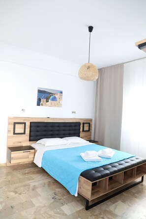 디럭스룸, 킹사이즈침대 1개 | 고급 침구, 미니바, 객실 내 금고, 책상