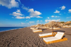 Beach/ocean view - Spiridoula villa (Santorini)