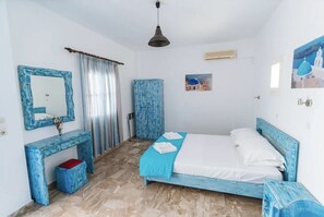 Ropa de cama de alta calidad y minibar 