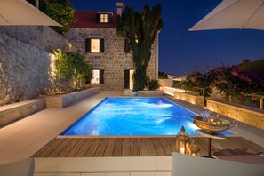Piscine extérieure