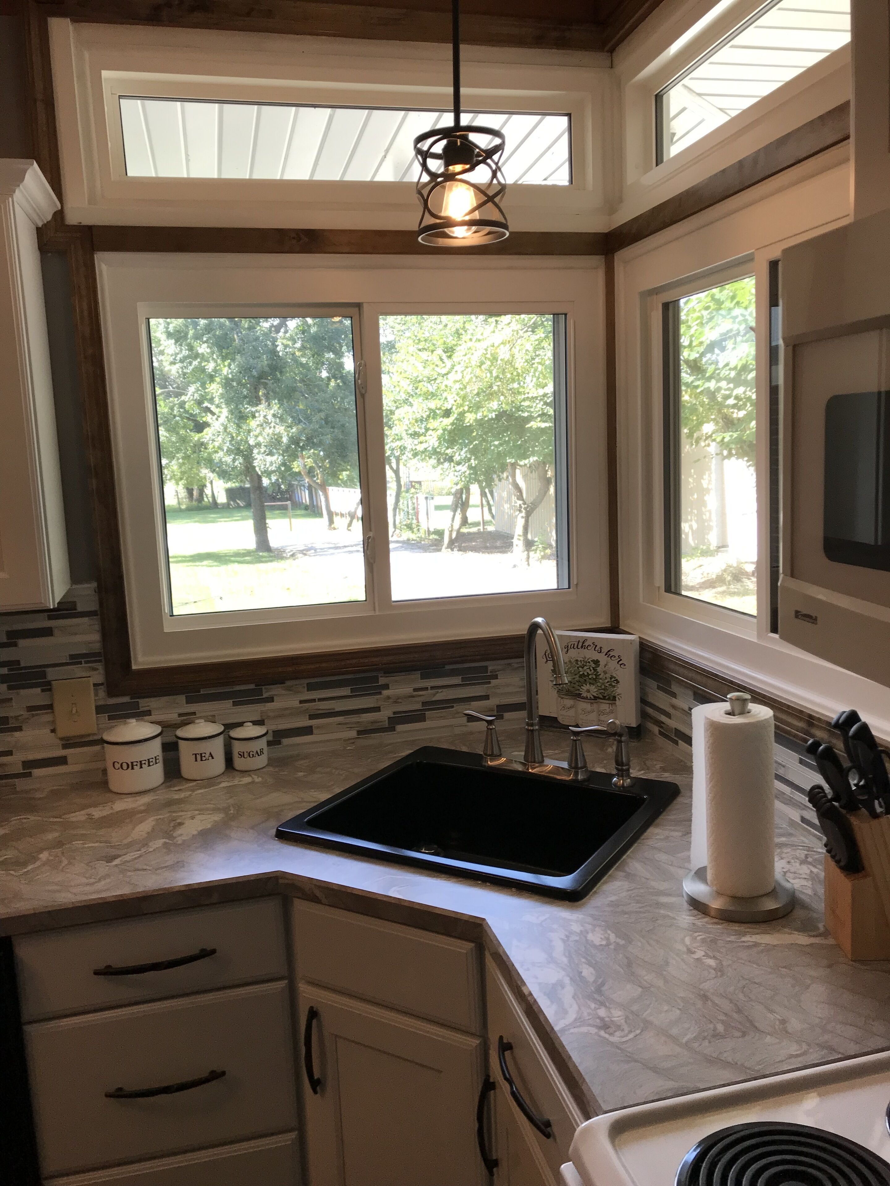 冰箱、微波炉、烤箱、炉灶