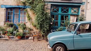 Enceinte de lâhĂ©bergement