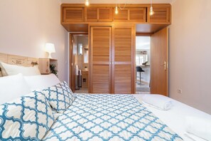 2 Schlafzimmer, Bügeleisen/Bügelbrett, WLAN, Bettwäsche