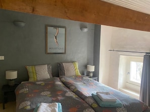 4 Schlafzimmer, schallisolierte Zimmer, Bügeleisen/Bügelbrett, WLAN