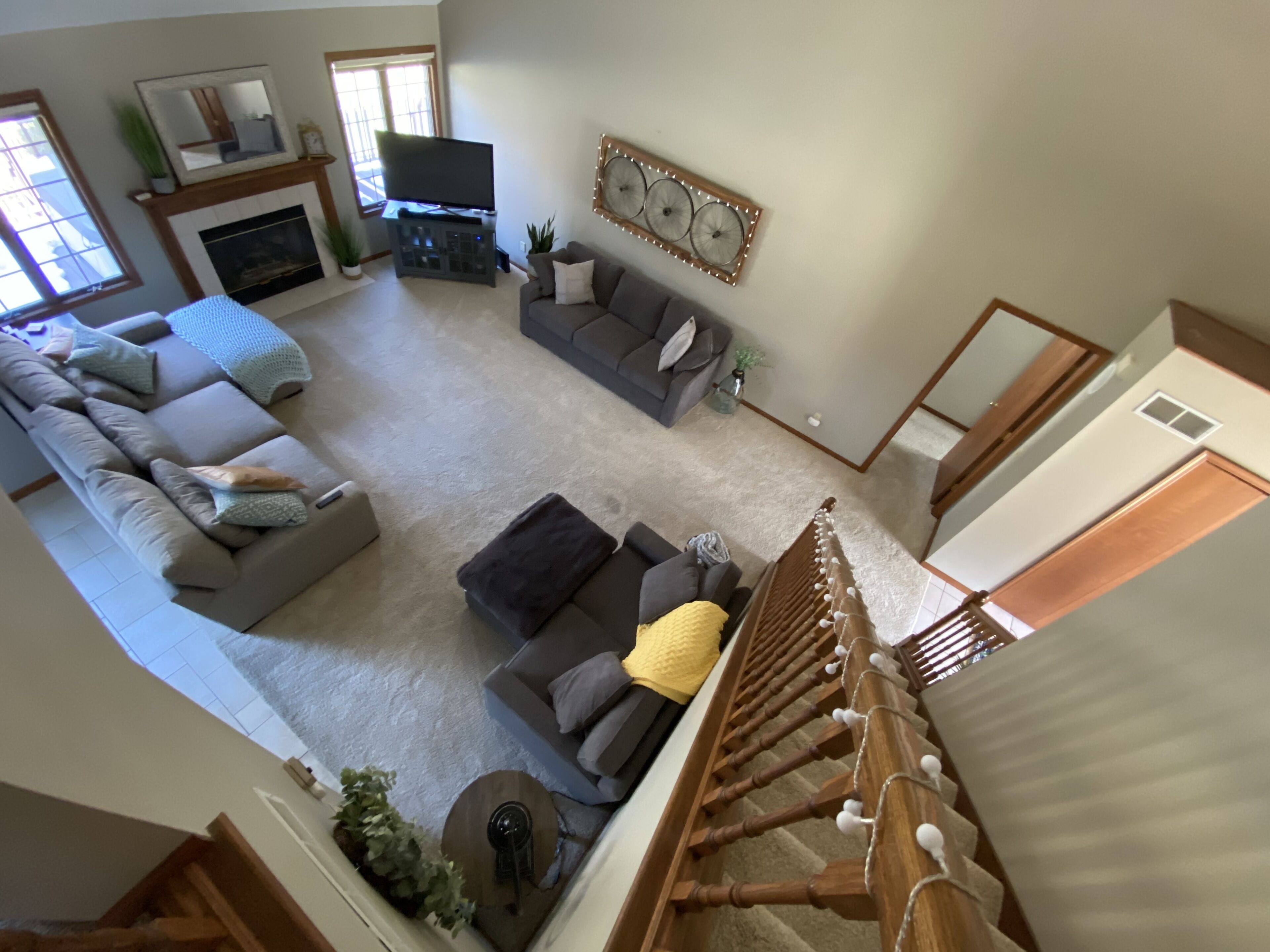 Tranquil Sanctuary Overlooking Wooded Lot 4br 2fb 2hb 4000 Sq Ft