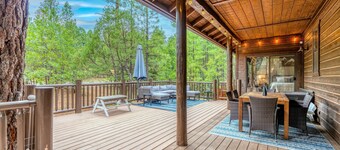 Cardinal Landing Cabin in Torreon w/AC, Furnished Deck, Grill & Firepit