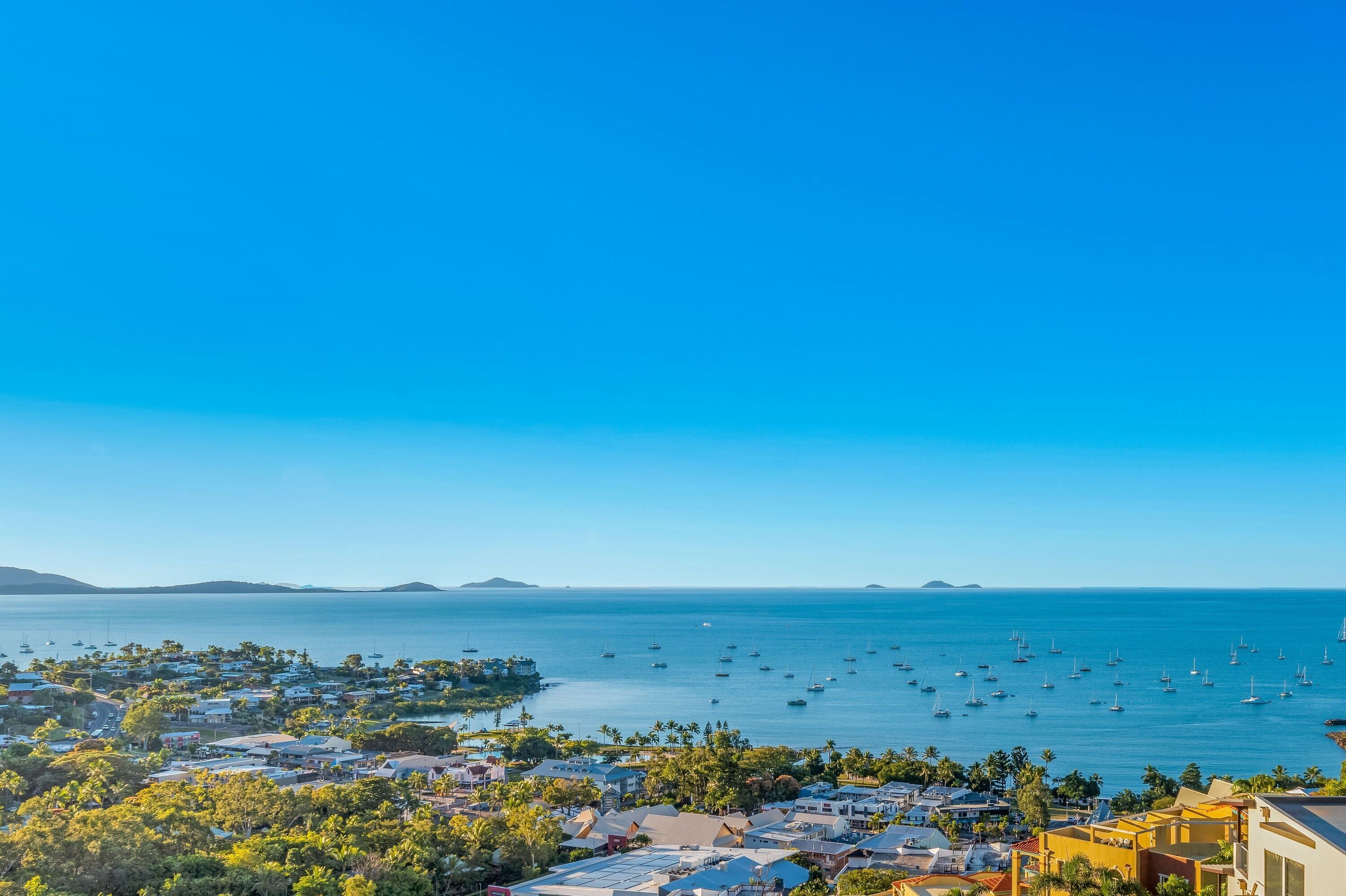Whitsunday Penthouse 40 Reflections with rooftop! — image 19