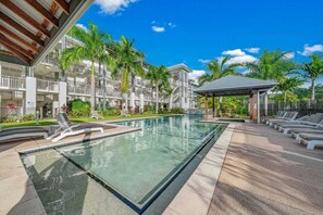 Nicht klassifiziertes Bild, 2 von 32, Schaltfläche