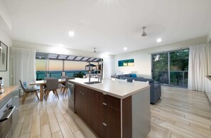 Interior - Amazing Penthouse with Whitsundays lifestyle (Airlie Beach)