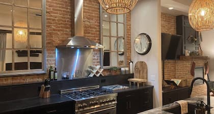 This loft is a 2 bedroom(s), 2.5 bathrooms, located in Sheridan, WY.
