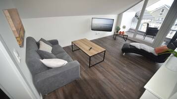 Smart-tv, videospelletjes, een dvd-speler en een filmbibliotheek