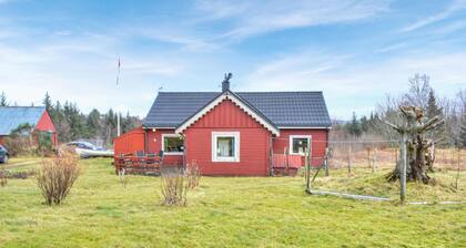 Amazing home in Fonnes with WiFi