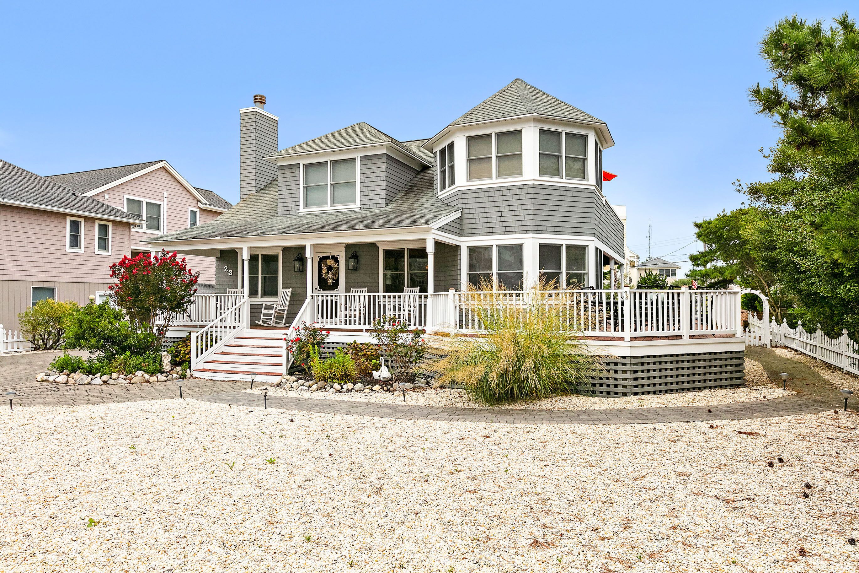 Beautifully Renovated, Rap-around Porch