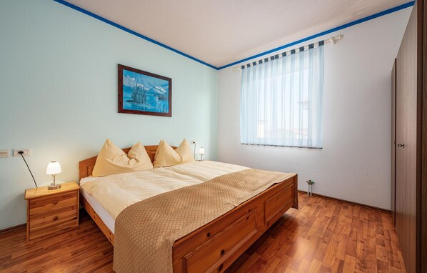 1 chambre, accès au Wi-Fi (inclus), literie fournie