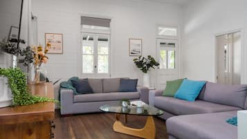 Apartemen | Area keluarga | TV LCD dan layanan streaming