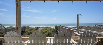 Oceanfront, 4 bedrooms, Pet Friendly, Linens Inc!😎 Treat Yourself To Island Life